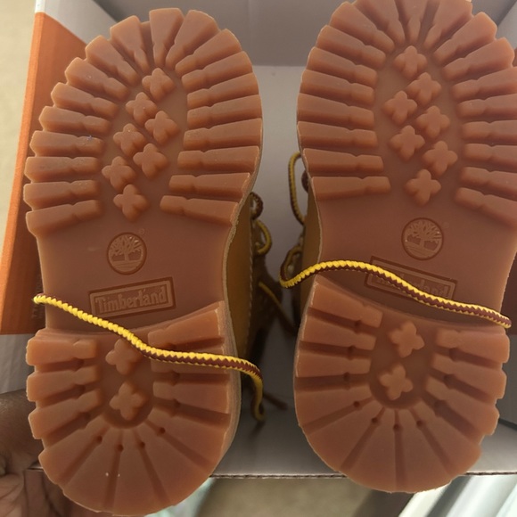 Timberland construction - Picture 2 of 3